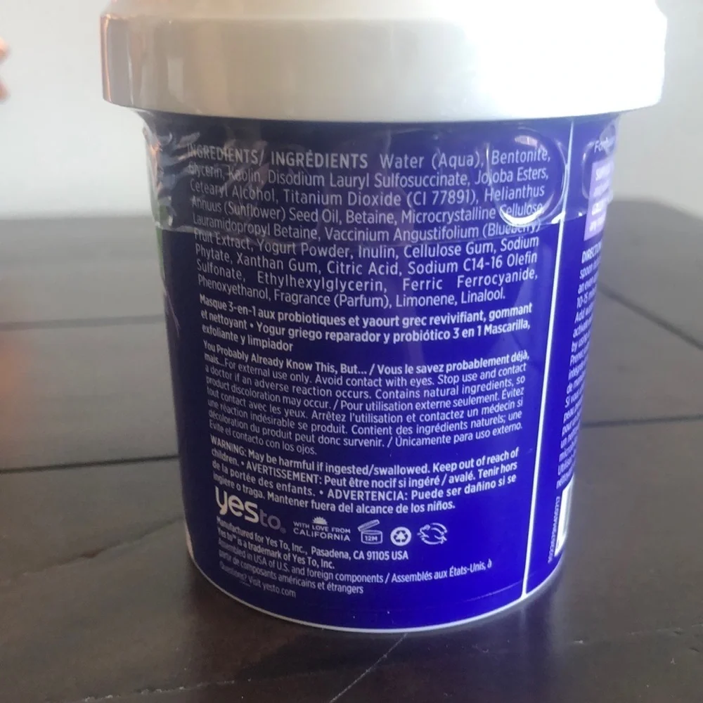Yes to superblueberries recharging 3 in 1 mask